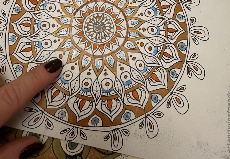 artandwinefriends-mandala-warsztaty-dla-kobiet-warszawa04.jpeg