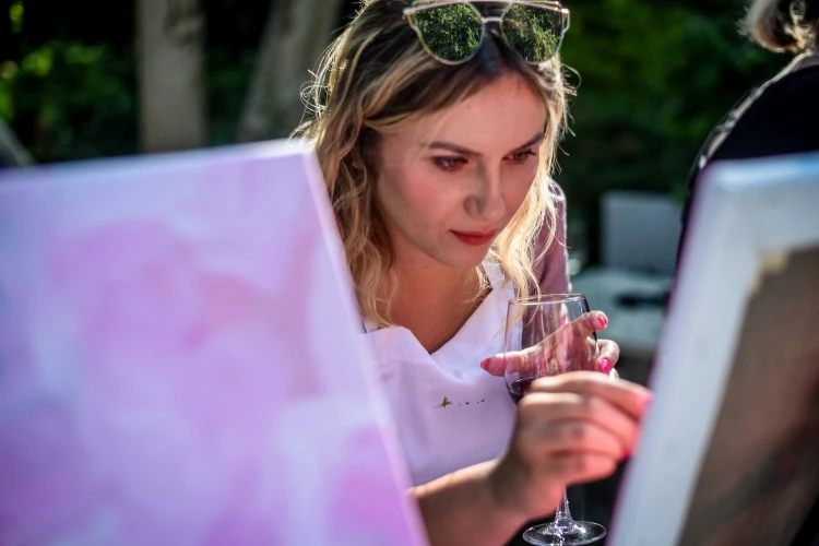ART and Wine Friends degustacja LR 2.jpg