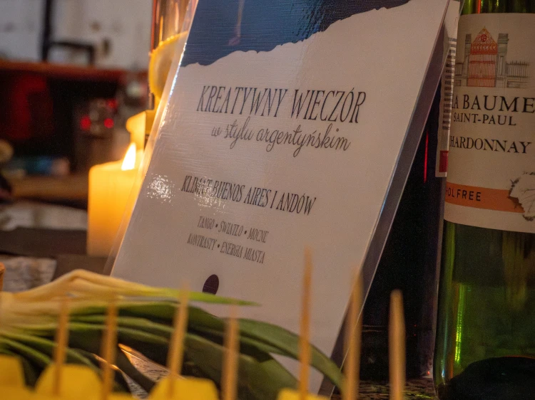 Wieczór argentyński Tango i Malbec z winem i malowaniem w Warszawie