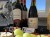 Wino i przekąski podczas warsztatów malowania przy winie na Mazowieckiej w Warszawie